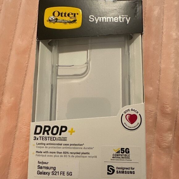OtterBox SYMMETRY SERIES Case for Samsung Galaxy S21 FE 5G - Clear. - Picture 1 of 2
